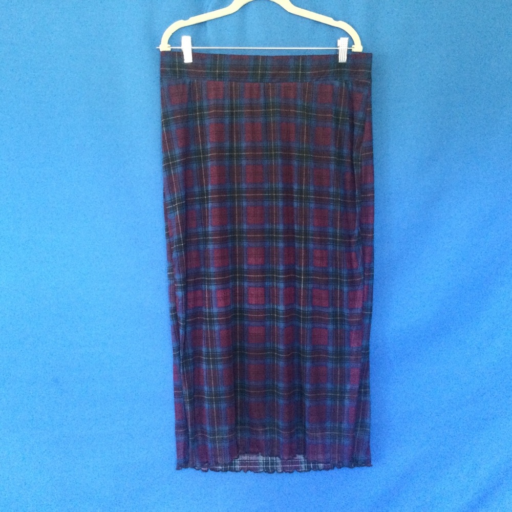 Torrid Size 1 (Large) Maxi Plaid Skirt Stretch Waistband Purple and Blue Lined